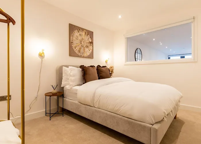 Spacious 2-bed Apartment, Free Parking & Contractor Friendly Lägenhet Leeds (West Yorkshire)
